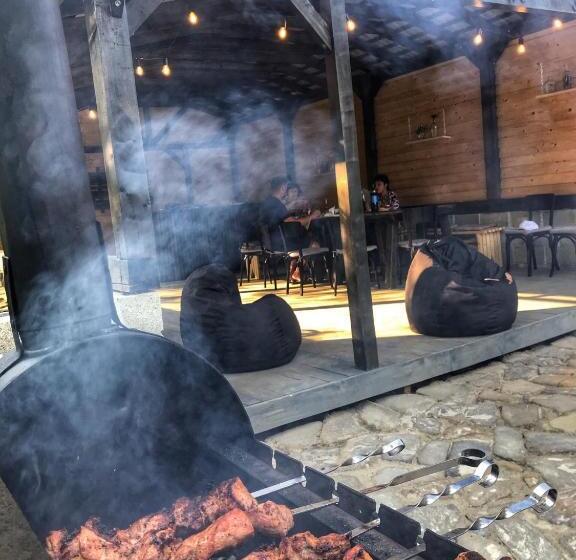 پانسیون Solomia