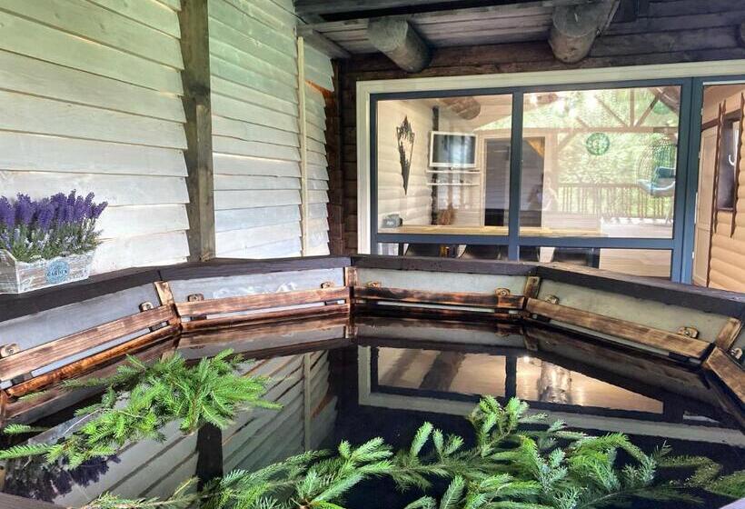 پانسیون Solomia