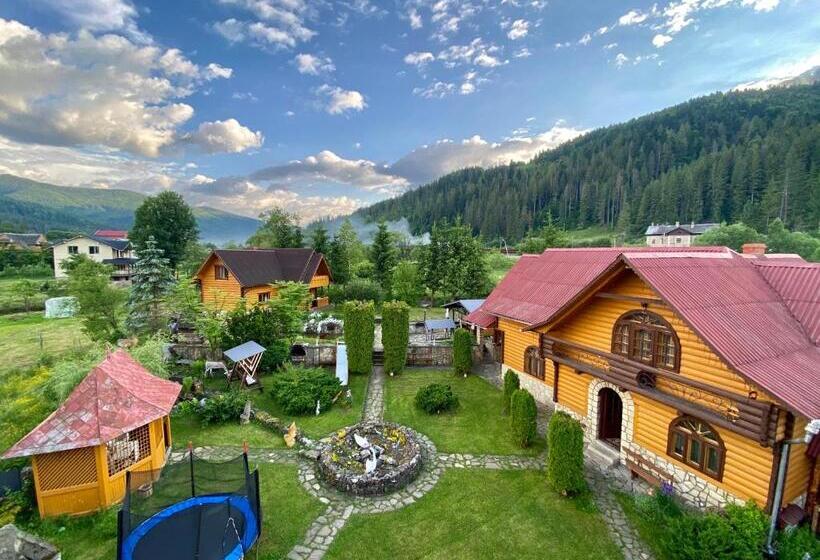 پانسیون Solomia