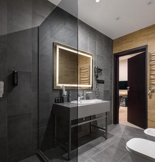 استراحتگاه святий шарбель