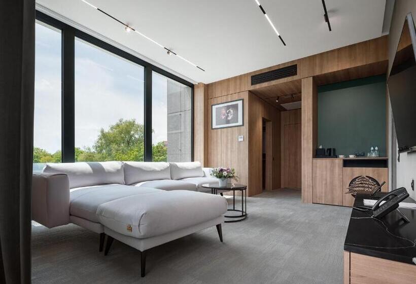 استراحتگاه святий шарбель