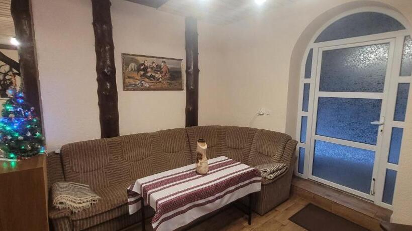 Resort готель River Hill