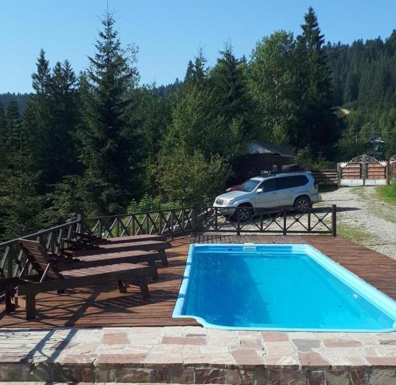 Resort готель River Hill