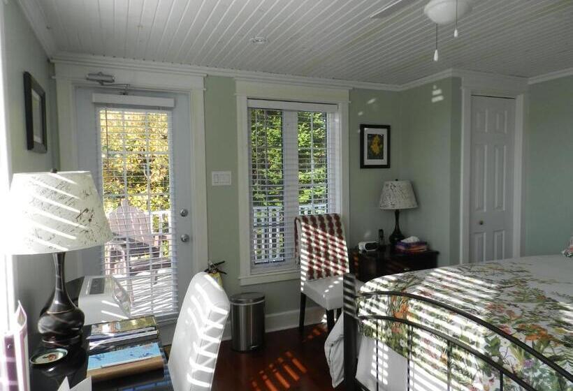 Abbie's Garden Bed & Breakfast