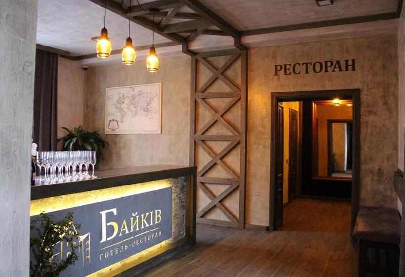 هاستل байків