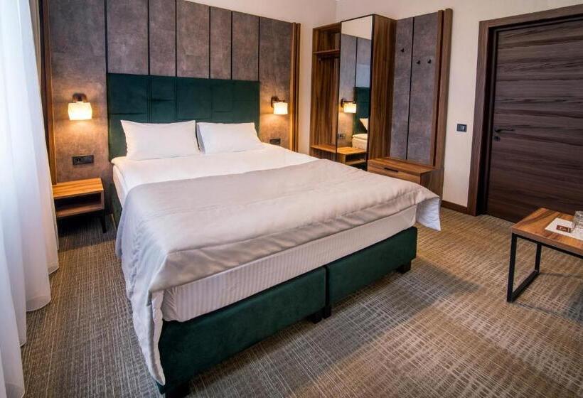 هاستل байків