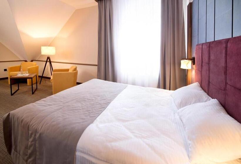 هاستل байків