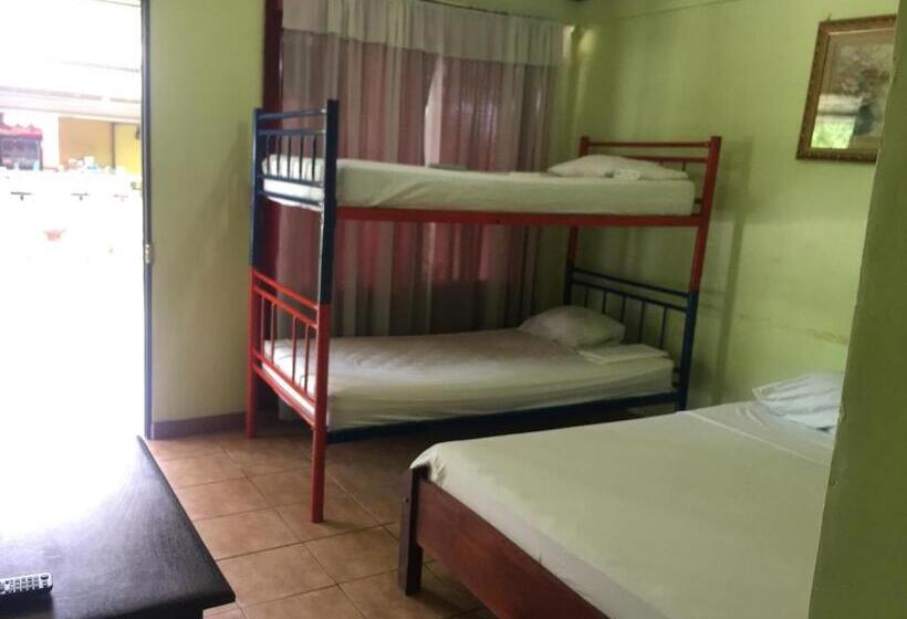 호스텔 Cabinas Brisas Del Golfo