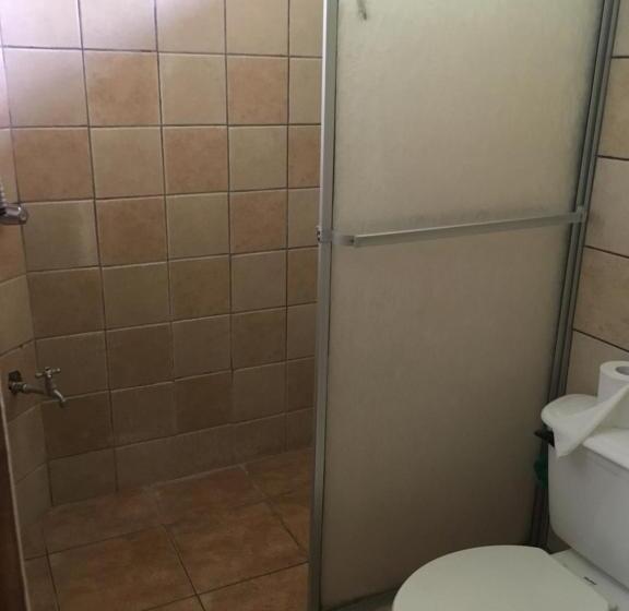 호스텔 Cabinas Brisas Del Golfo