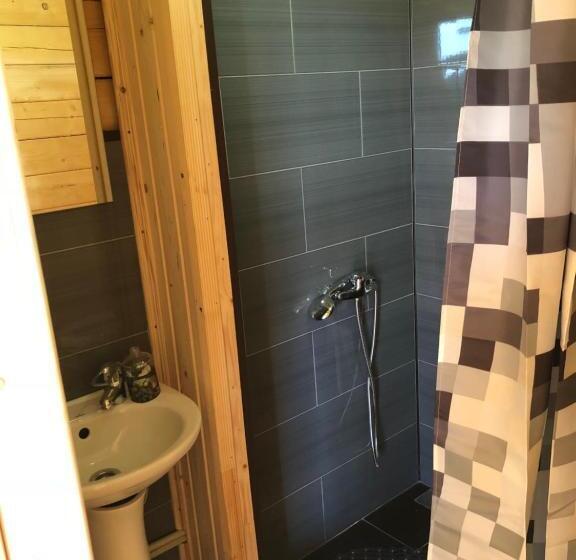 هاستل Rybatska 7