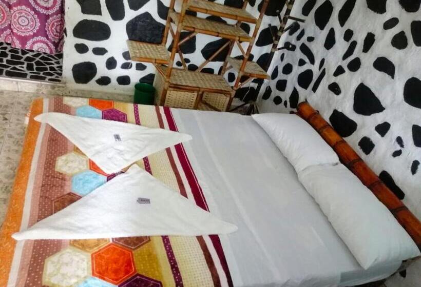 הוסטל Termales El Escondite