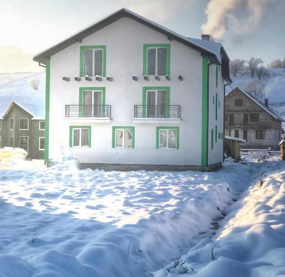 住宿加早餐  лідія