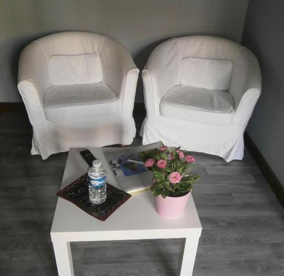 住宿加早餐  Auberge Du Pied Des Monts