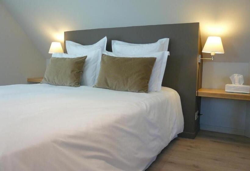 مبيت وإفطار Aux Caprices D'aubrac