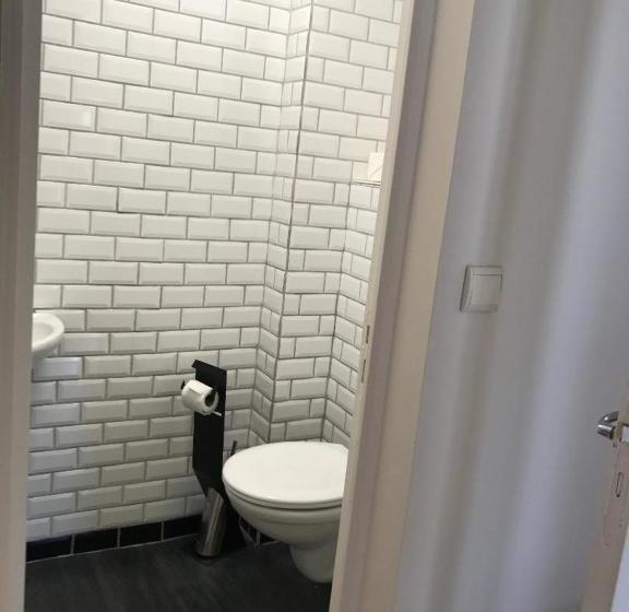 住宿加早餐  Aux Delices De L Abbaye