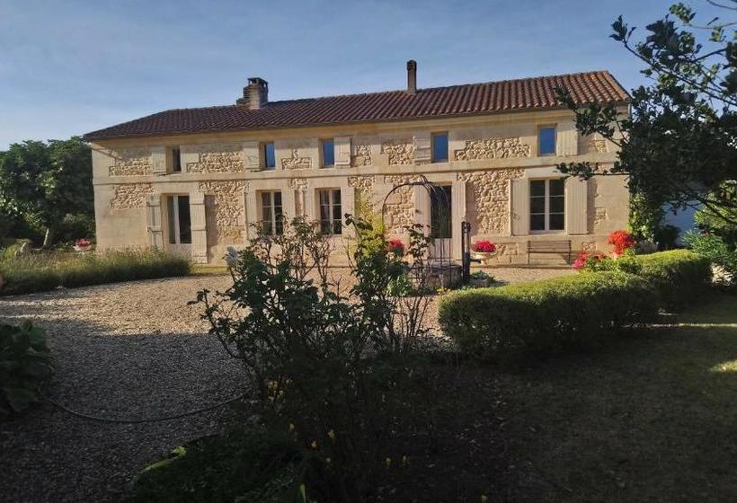 مبيت وإفطار Chambres D'hôtes Du Domaine De Lansac