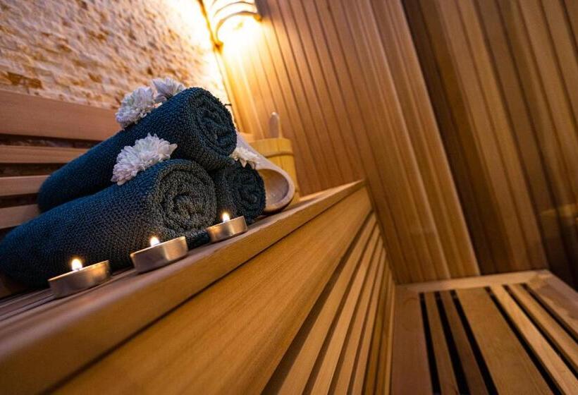 مبيت وإفطار Le 49 Côté Parc & Spa