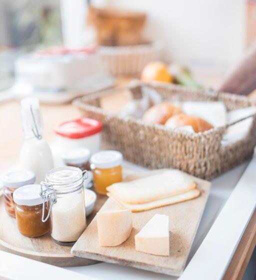 住宿加早餐  Maison D Hôtes La Source Paisible