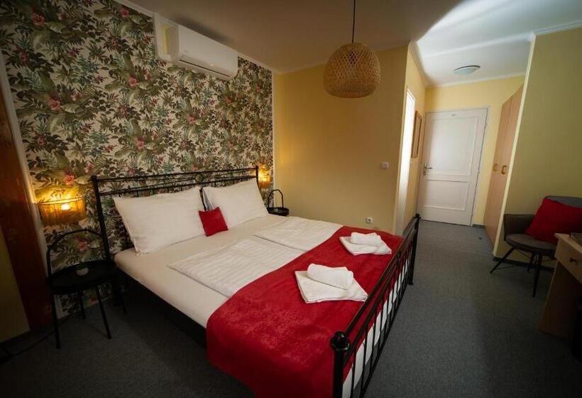 민박 Regia Panzió