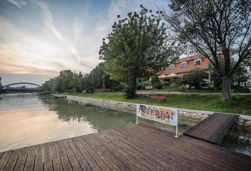 민박 Regia Panzió