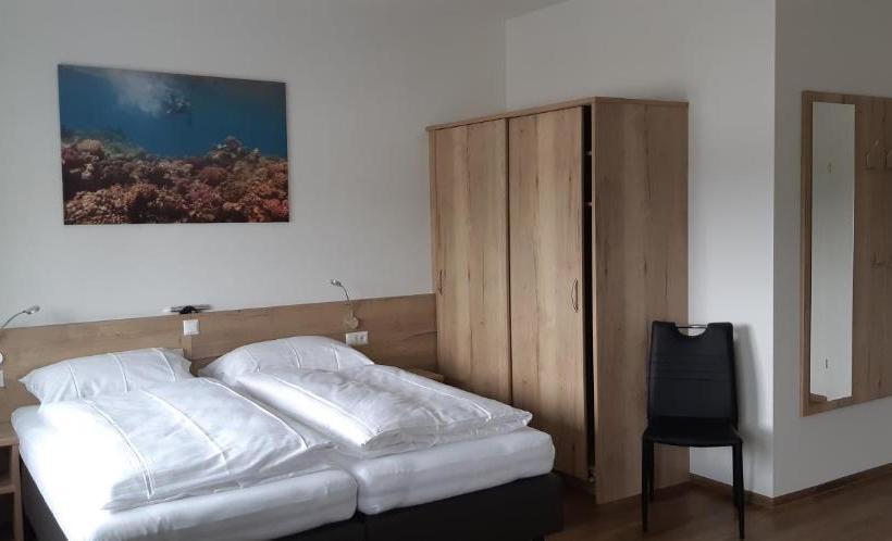 住宿加早餐  Rimo