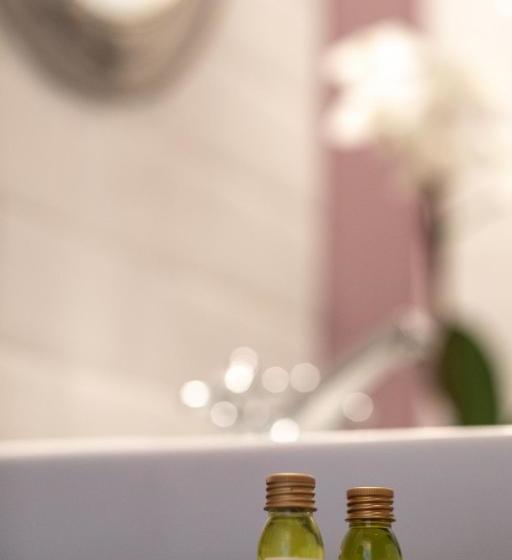 مبيت وإفطار Tarnóca Kúria