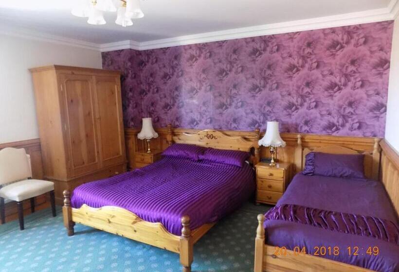 مبيت وإفطار The Londesborough Arms Bar With En Suite Rooms