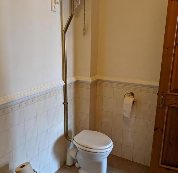 مبيت وإفطار The Londesborough Arms Bar With En Suite Rooms