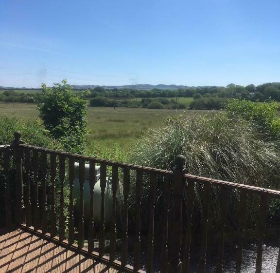 Frongaer Bed And Breakfast