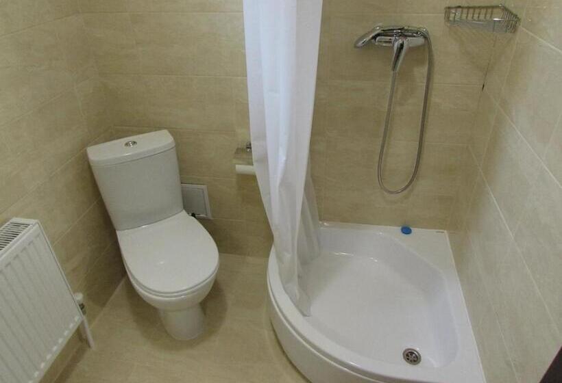 Отель шале на бе́резі