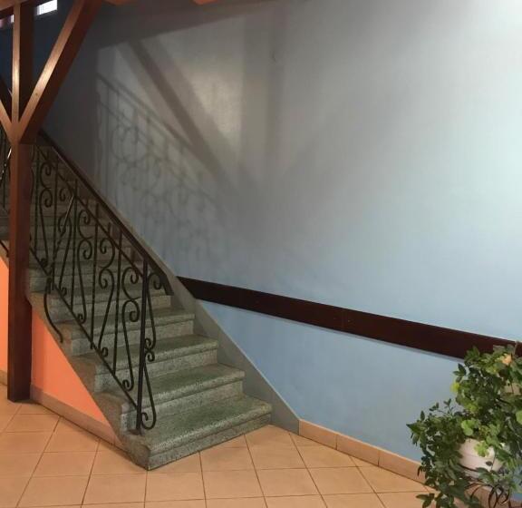 בית מלון כפרי Rava Ruska