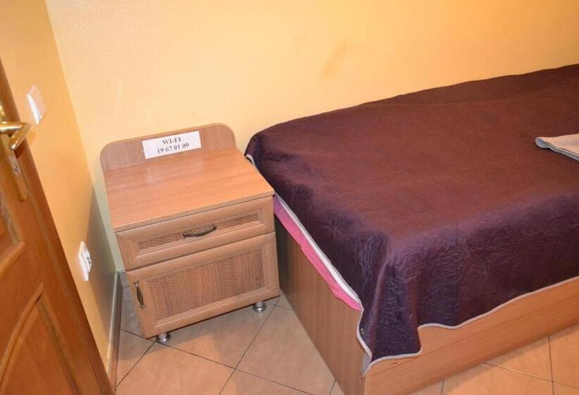 בית מלון כפרי Rava Ruska