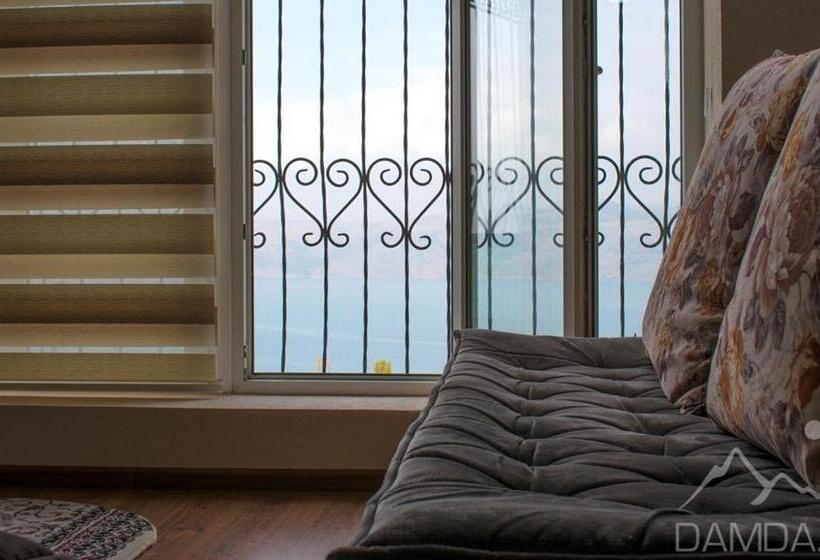 בית מלון כפרי B&b Lake House