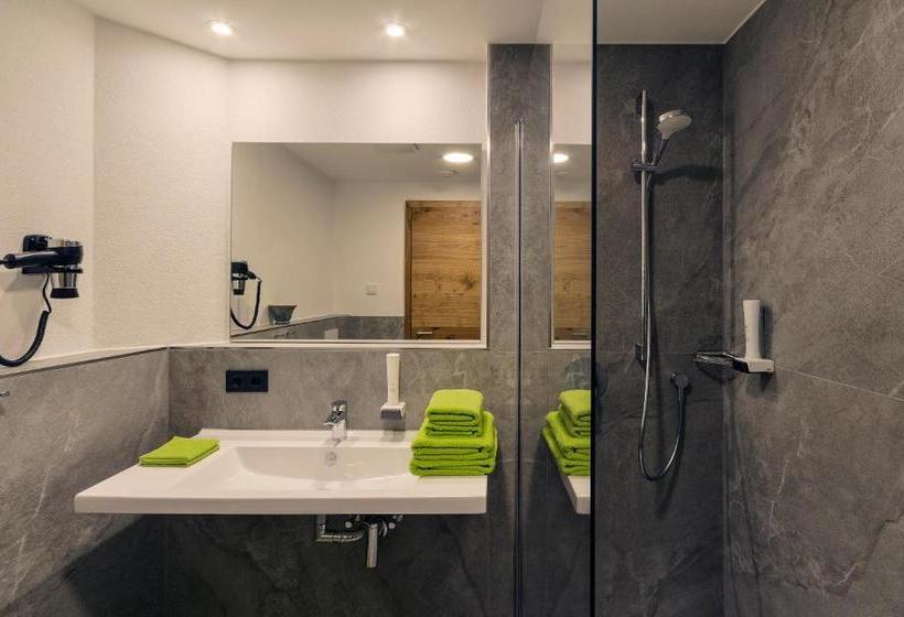 ホテル Brauerei Gaststätte Stierberg