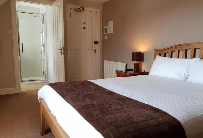 בית מלון כפרי Commercial