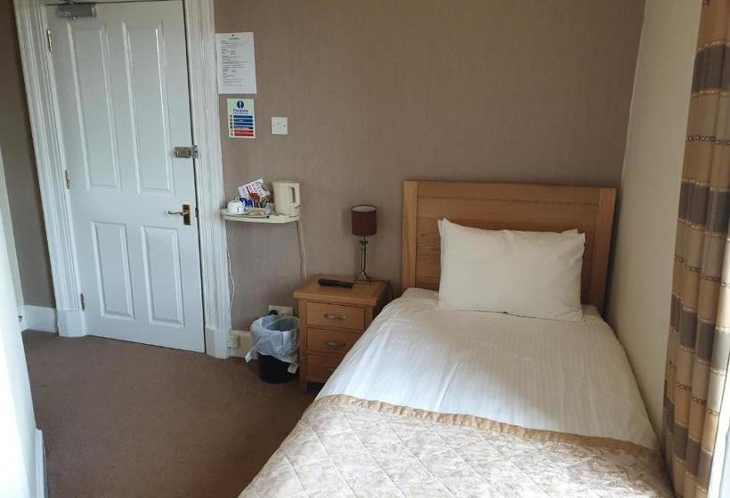 בית מלון כפרי Commercial