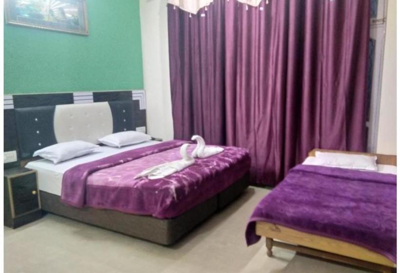 Отель Cozy Swiss Meadows