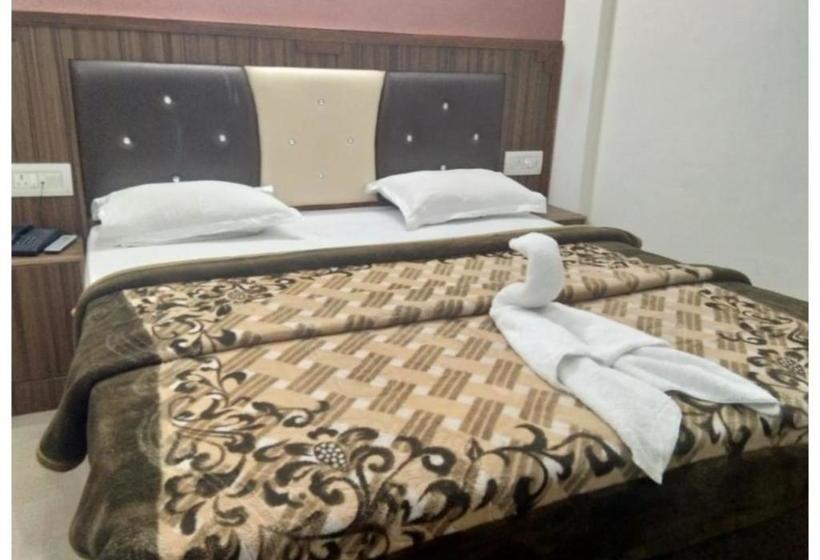 Отель Cozy Swiss Meadows