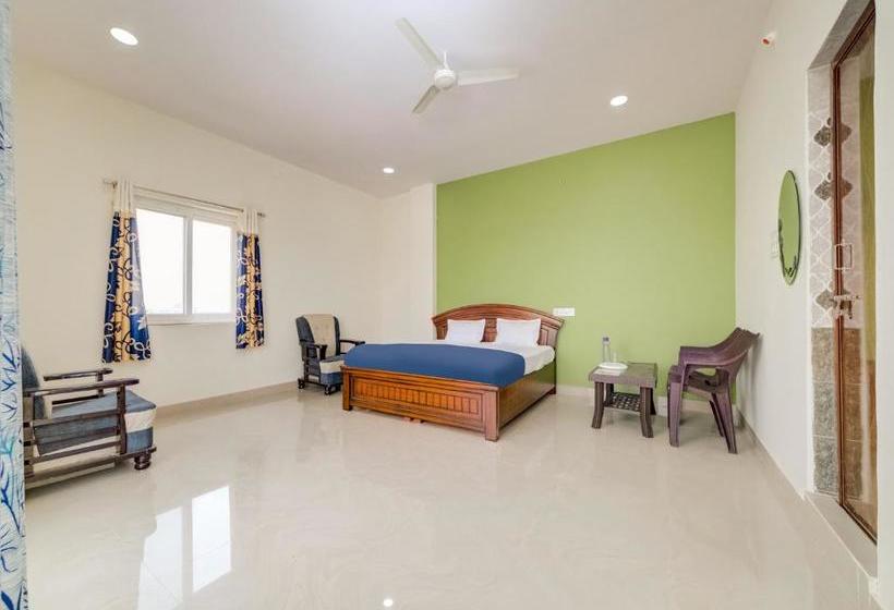 Отель Depally Town House