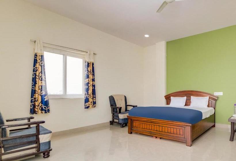 Отель Depally Town House