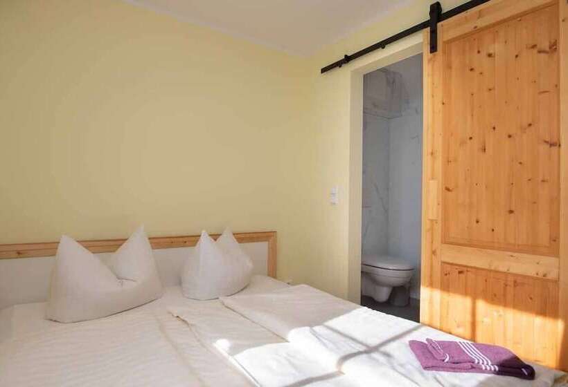 בית מלון כפרי Hochwaldbaude