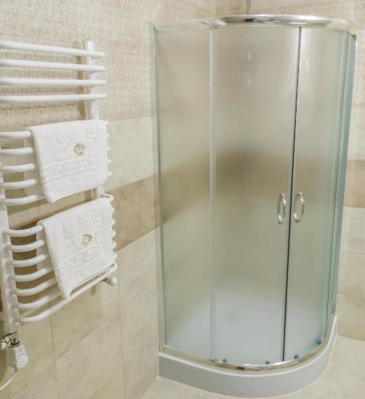 Отель Hostynnyy Dvir