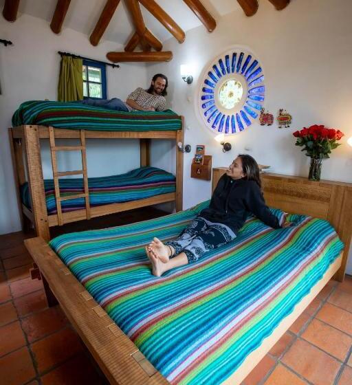 فندق Llullu Llama Mountain Lodge