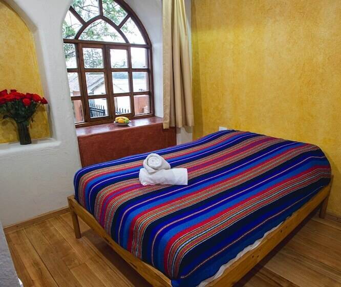 فندق Llullu Llama Mountain Lodge