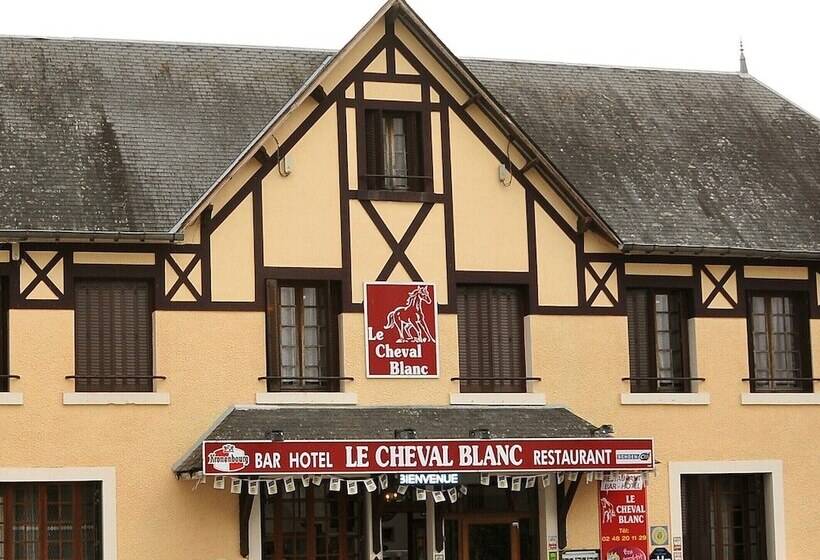 호텔 Logis Le Cheval Blanc