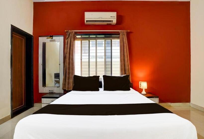 فندق O Varun Residency