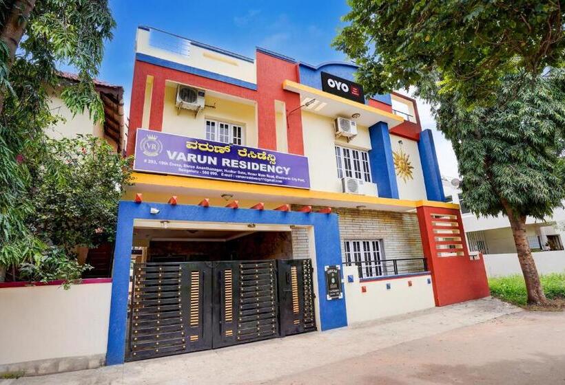 فندق O Varun Residency