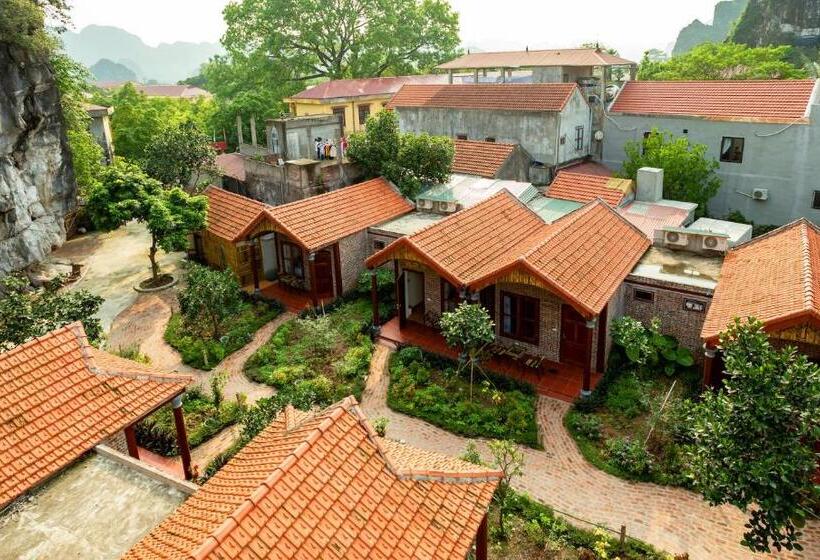 هتل Ruby Homestay