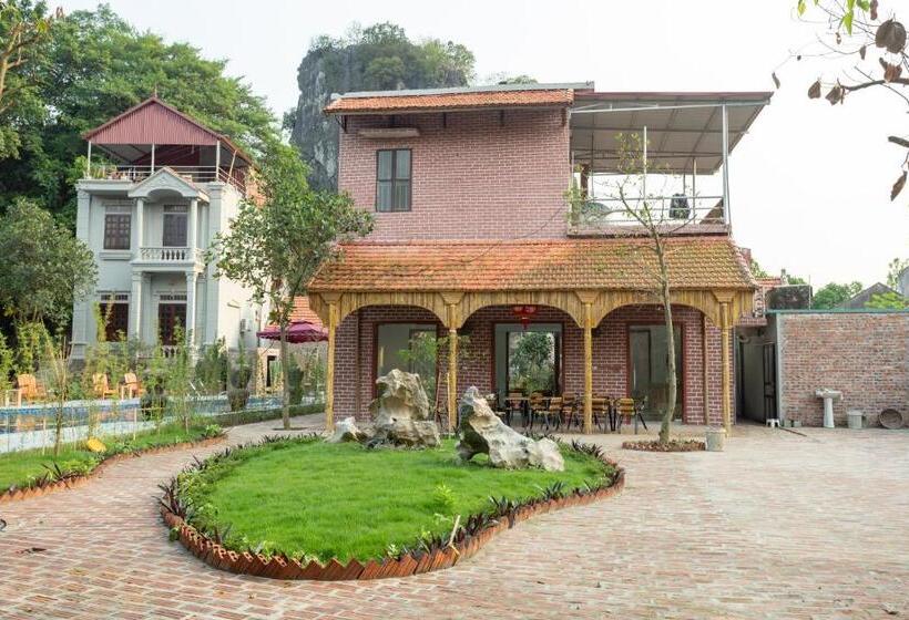 هتل Ruby Homestay