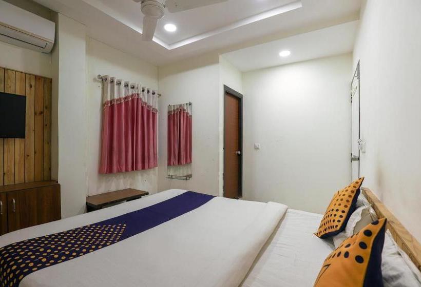 בית מלון כפרי Spot On 17252  Everest